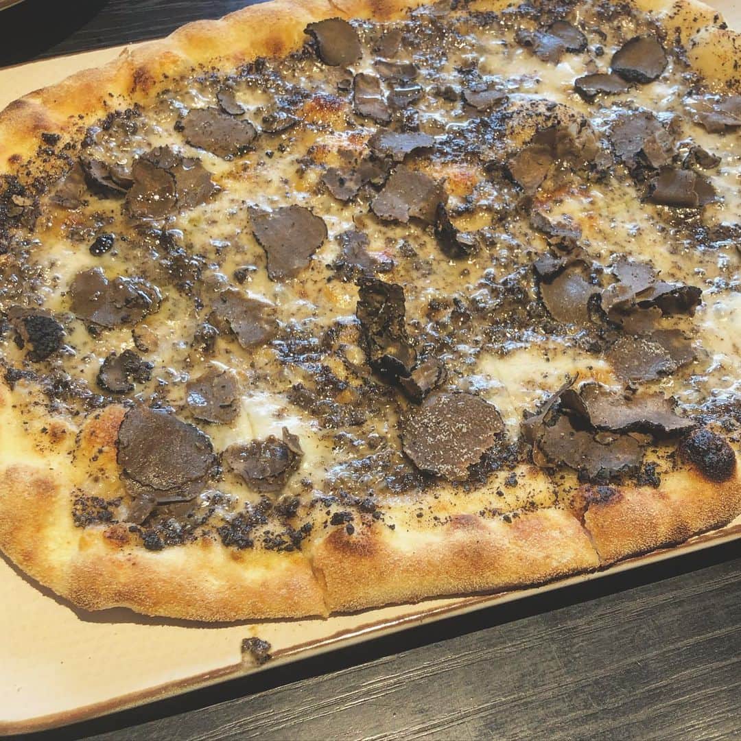 中西香菜のグルメインスタ