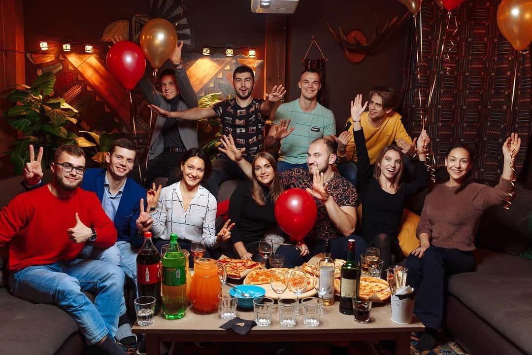 ウラジスラフ・ミルゾエフさんのインスタグラム写真 - (ウラジスラフ・ミルゾエフInstagram)「Birthday party 🥳 (фотки немного с опозданием, но лучше поздно, чем никогда) Спасибо всем, кто разделил этот праздник со мной!」12月29日 20時56分 - vladshokolat