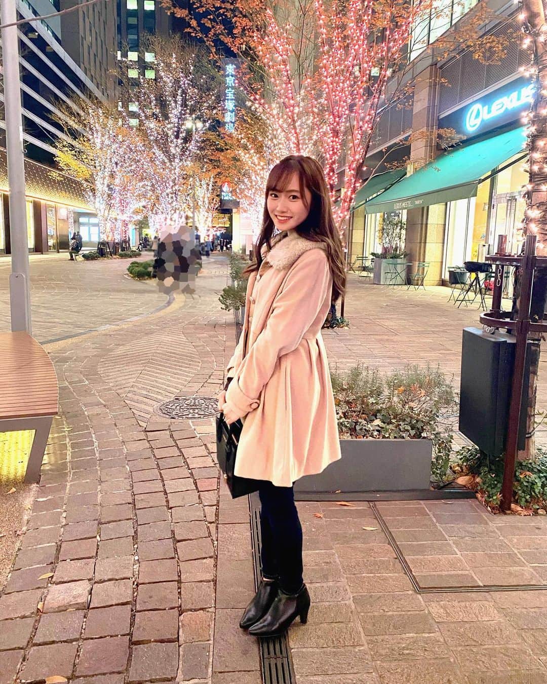かわぎしるなのインスタグラム：「撮ってもらってる時、笑っちゃいがち」