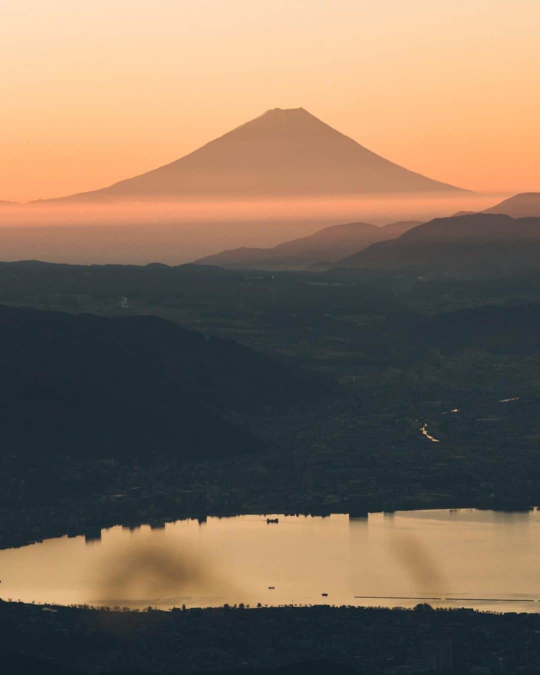 Yuma Yamashitaのインスタグラム：「Early Morning with @tokio_kid  #hellofrom #mtfuji」