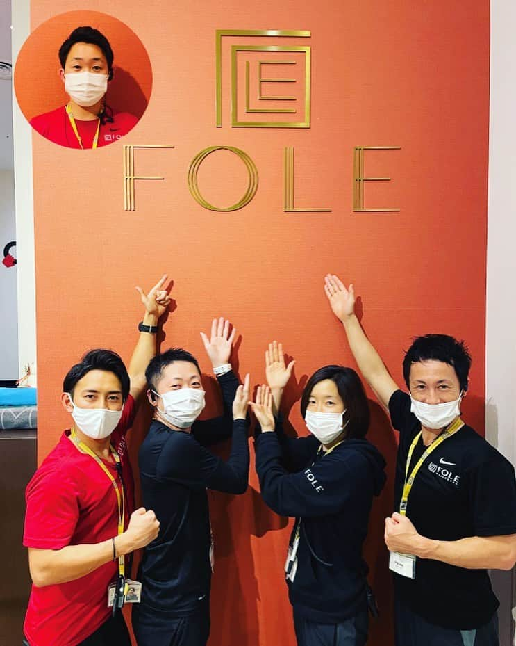 FOLEさんのインスタグラム写真 - (FOLEInstagram)「今年は大変な年となりましたが、皆様のおかげで無事年内の営業を終えることができました！ また来年も何卒宜しくお願い致します🙇‍♂️ 良いお年を🌅🎍  #豊洲#東雲#fitness#gym#筋トレ#bodymake#studio#yoga#bike#MOSSA#ベビママヨガ#ボルダリング#パーソナル#加圧トレーニング#EMS#エステ#キッズスクール#コラーゲン#サウナ#髙橋はお休み、29日誕生日🎂🎉」12月29日 21時32分 - fole_fitnessclub24h