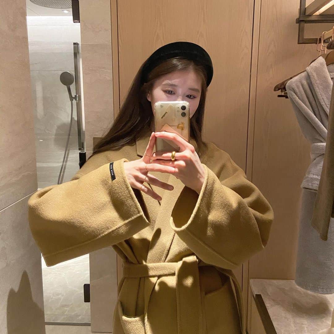 i am aiのインスタグラム：「🤍🩰🎞🧥 ㅤㅤㅤㅤㅤㅤㅤㅤㅤㅤㅤㅤㅤ ㅤㅤㅤㅤㅤㅤㅤㅤㅤㅤㅤㅤㅤ」