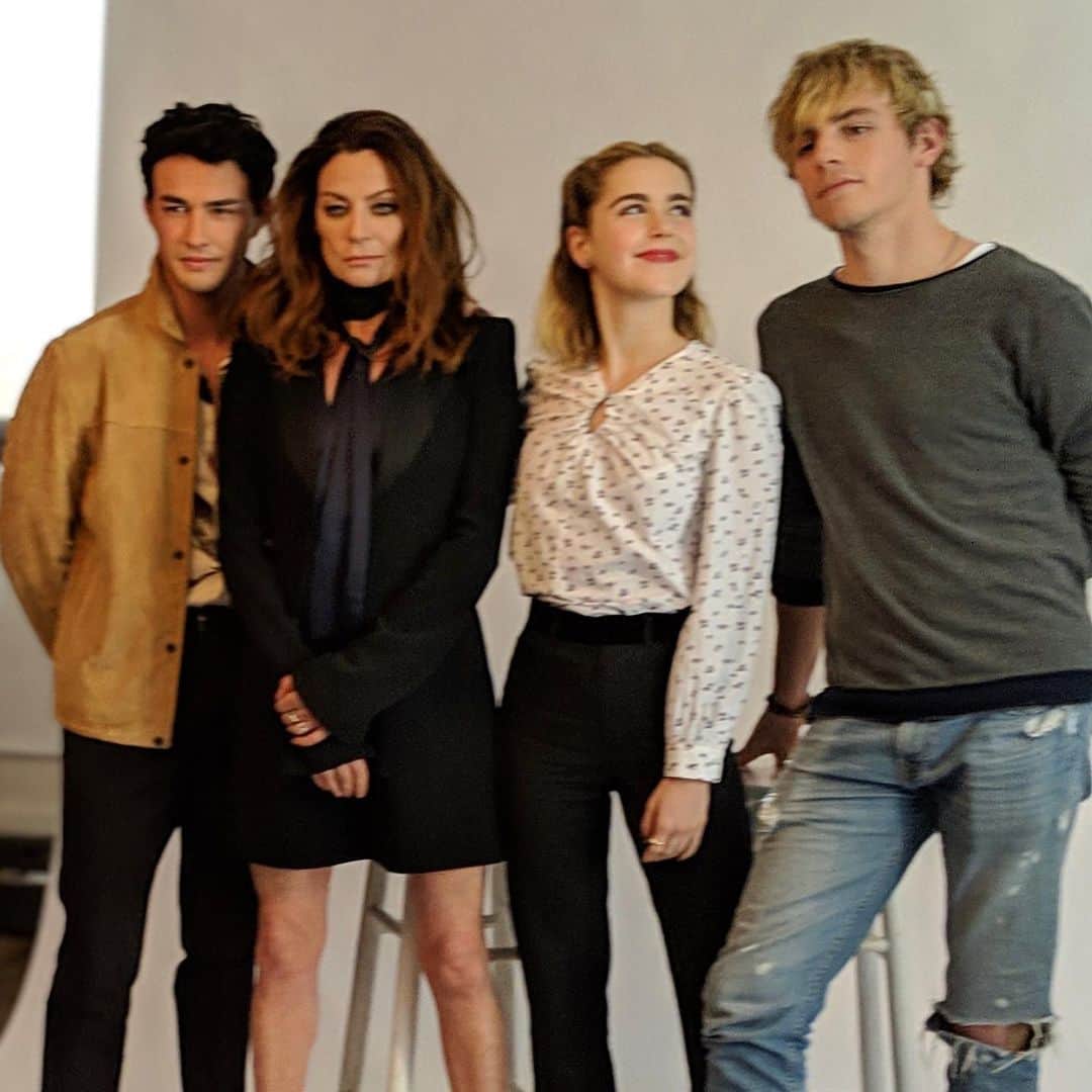 キーナン・シプカのインスタグラム：「Happy birthday @ross_lynch!!! I love you (which is obvious by the way I’m looking at you here)!!!」
