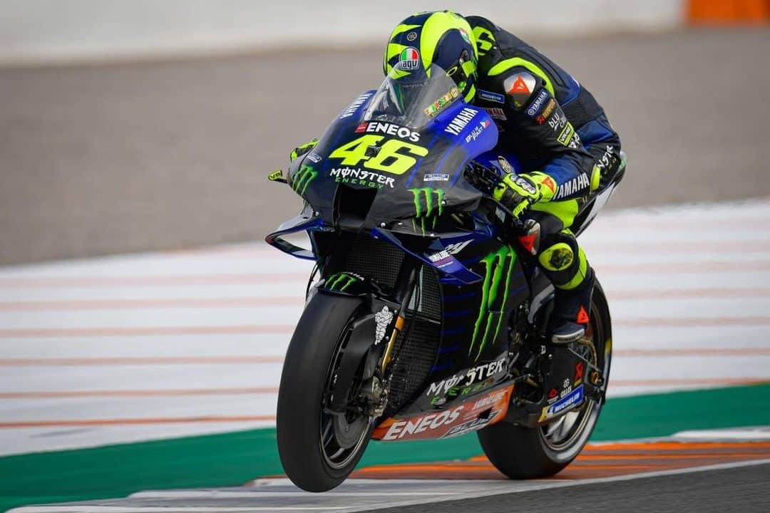 MotoGPさんのインスタグラム写真 - (MotoGPInstagram)「#MotoGP 2020 review 📋 @valeyellow46 // 🏁 World Standing: 15th 💪 Best result: 3rd 🏅 Podiums: 1 #VR46 #Motorcycle #Racing #Motorsport」12月29日 22時00分 - motogp