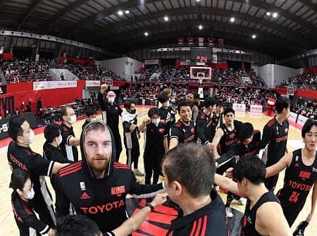 のインスタグラム：「2020年ラストゲーム連勝👏✨ 2021年はぶち上げていこ🔥🔥 ね、須田くん。」