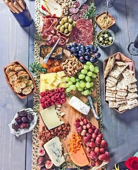 HGTVさんのインスタグラム写真 - (HGTVInstagram)「Forget about a big fussy New Years Eve dinner and make a delectable charcuterie board with @hcamillesmith instead 🤤 We've got all the tips you need to make a stellar spread for you and your family. 🧀 Graze your way into the new year with a snack board built just for you. 😋⁠ ⁠ Get all our meat, cheese and accoutrement tips when you visit the link in our profile (and then click on this tasty photo). 😍 🎩⁠ ⁠ 📸 @mzlizzle ⁠ ⁠ #HowToHoliday #holiday #charcuterie #adultlunchables #cheeseplease #NYErecipes」12月29日 22時01分 - hgtv