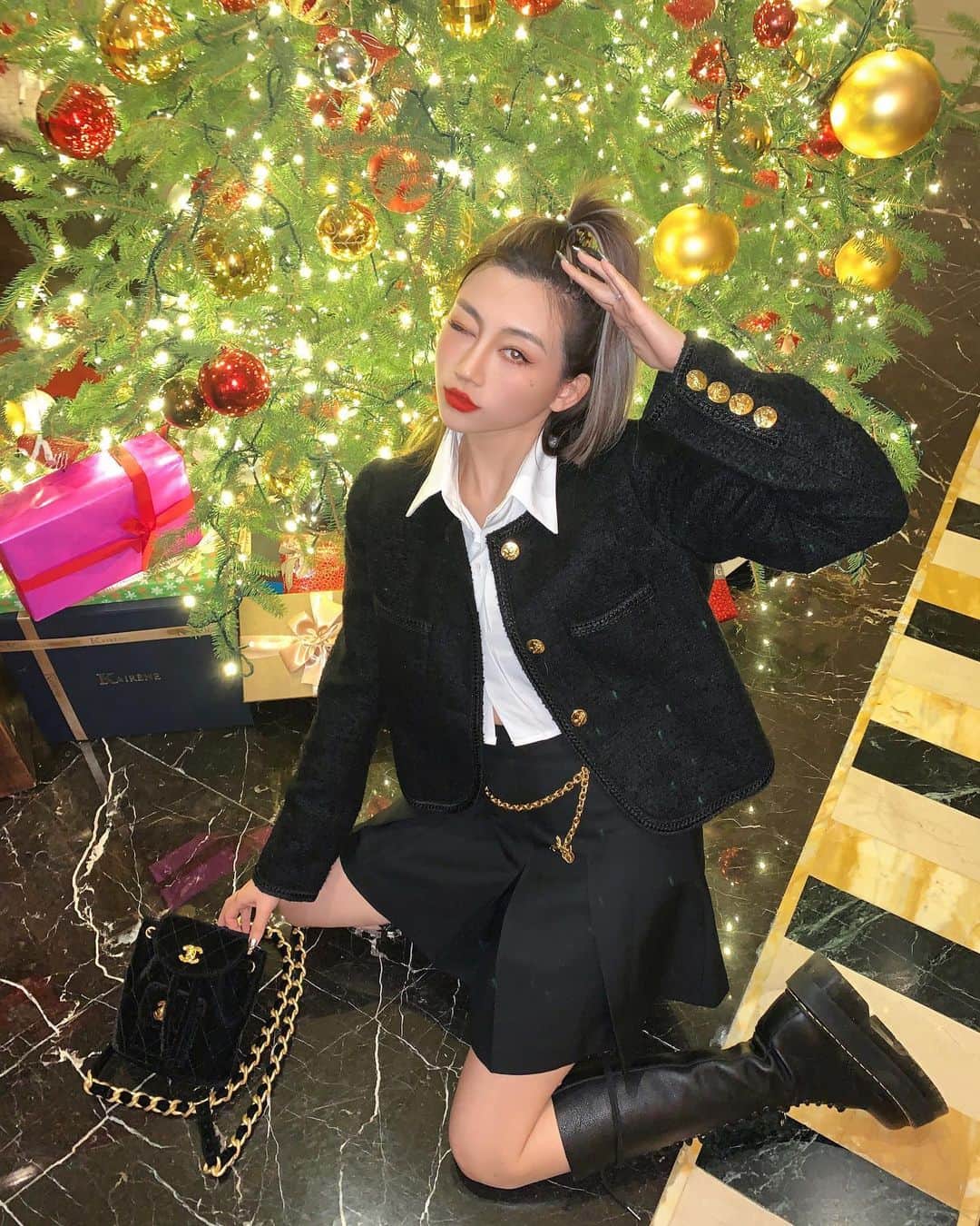 チン・インヒさんのインスタグラム写真 - (チン・インヒInstagram)「Merry Christmas 🥳 大概是有时差hahaha🎀」12月29日 22時22分 - chininhi