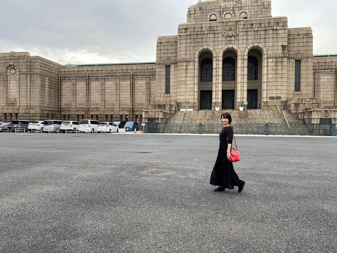 田原彩香さんのインスタグラム写真 - (田原彩香Instagram)「今年、東京観光も👧 このころはまだショートヘアで、自粛を経て今は少し髪を伸ばしてみてボブになったのだけど、 来年、ボブorショートにするか悩み中🤨」12月29日 22時34分 - taharaayaka