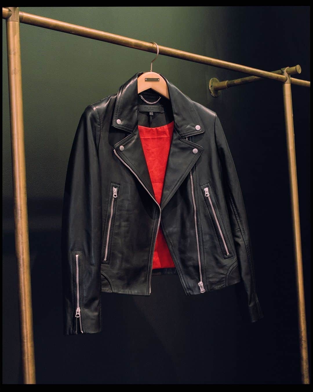 ラグ&ボーンのインスタグラム：「The classic Mack: a rag and bone forever staple made to last.」