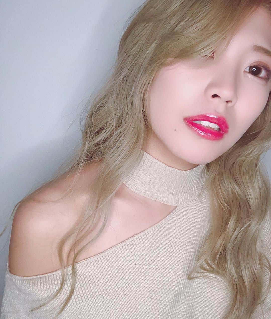 EON（梶野恵園）のインスタグラム：「﻿ ﻿ ﻿ 💋する？」
