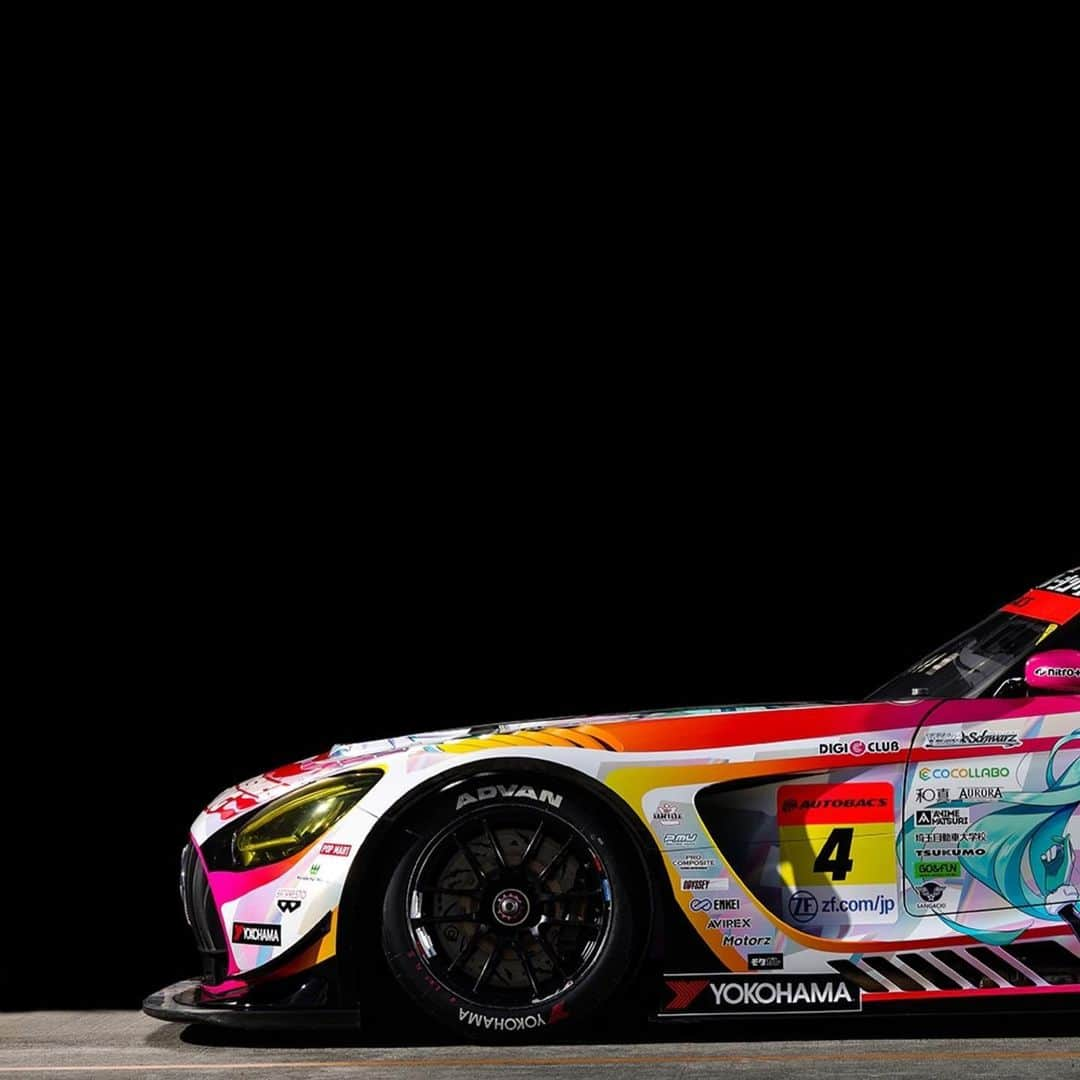 折原弘之さんのインスタグラム写真 - (折原弘之Instagram)「goodsmileracing GOODSMIL RACING & Team UKYO  2020 Time Attack  2021 color Ver GOODSMILE Hatsunemiku AMG   #初音ミク#グッドスマイル初音ミクAMG #fightgsr #goodsmileracing#supergt#supergt2020#amg#mercedesamg#hatsunemiku@goodsmileracing」12月29日 23時07分 - hiroyuki_orihara