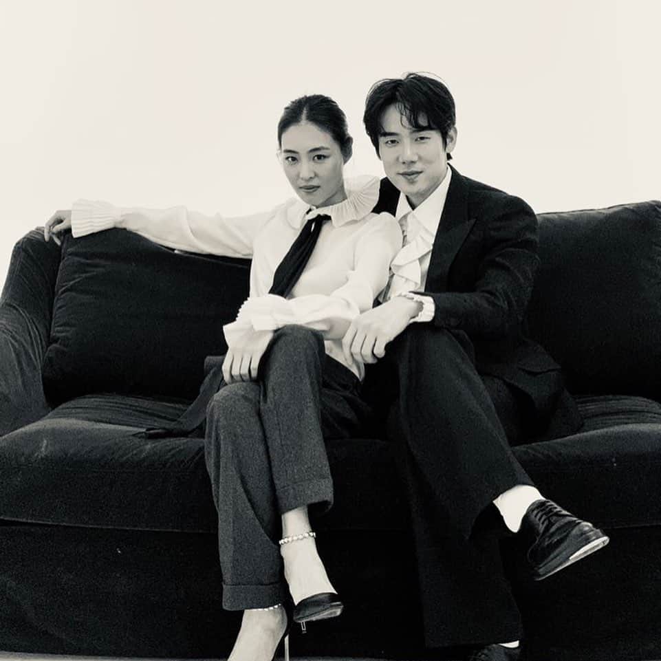 イ・ヨニのインスタグラム：「#새해전야#이연희 #유연석」