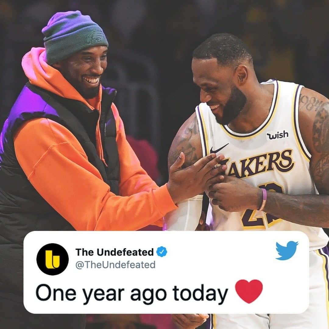 espnさんのインスタグラム写真 - (espnInstagram)「A year ago, LeBron and Kobe shared this moment during the Lakers' win over the Mavs 🤝 (h/t @undefeatedespn)」12月30日 0時09分 - espn