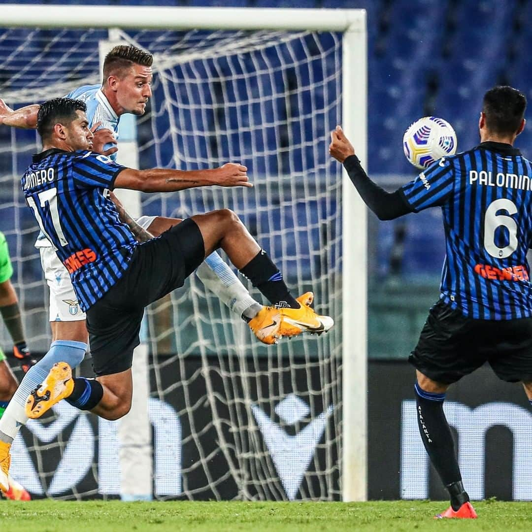 アタランタBCさんのインスタグラム写真 - (アタランタBCInstagram)「Un anno pieno di azione 🎬 An action-packed year 🤸‍♂️ ⠀ #GoAtalantaGo ⚫️🔵 #Atalanta #BergAMO #ForzaAtalanta #football」12月30日 0時20分 - atalantabc