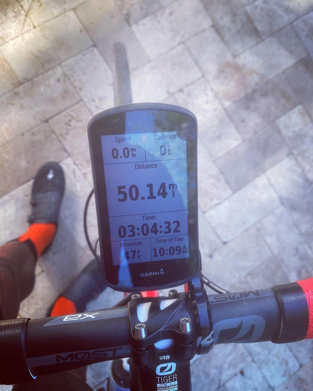 レイ・アレンのインスタグラム：「Half a century in with @danielazohlman @sl1mbenny @bodyzen #keybiscayne #brickell #venetian #miamibeach #oceandrive #coconutgrove @pinarello_us @jumpman23 #sockgamestrong」