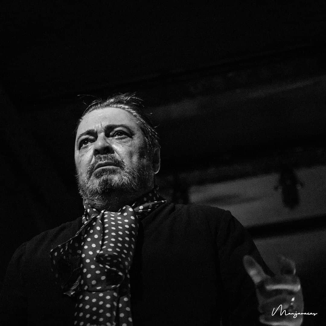 DeFlamenco.comのインスタグラム：「Enhorabuena a @antonio_canales_oficial, acaba de ser condecorado a la Medalla de Oro al Mérito de las Bellas Artes 2020, junto a Sara Baras.   #flamenco #deflamenco」