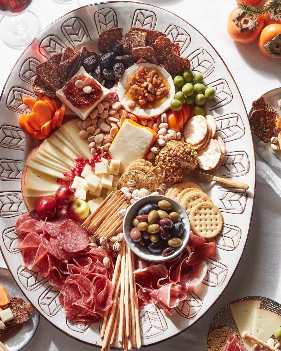 Gaby Dalkinのインスタグラム：「New Year’s Eve plans: me, @whatsthomaseating, le bebe and a giant cheese board for dinner. FEELS RIGHT! There’s a solid menu for a cozy night in to ring in the new year over on the blog https://whatsgabycooking.com/new-years-eve-menu/」
