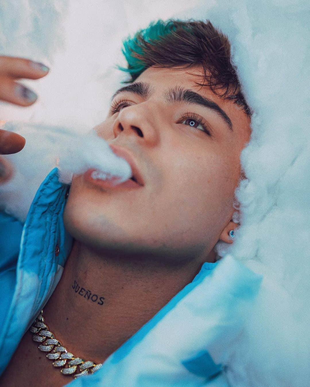 Sebastián Villalobosさんのインスタグラム写真 - (Sebastián VillalobosInstagram)「☁️ los sueños me tienen en las nubes ☁️」12月30日 10時58分 - sebas