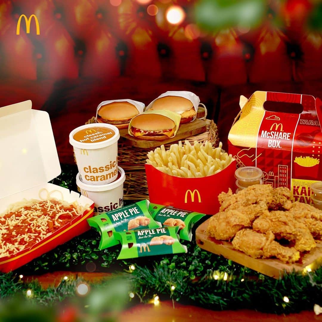 McDonald's Philippinesのインスタグラム：「Kumpletuhin ang handaan para sa mga minamahal mo and get our Chicken McDo McShare Savers and Snack Burger McShare na may kasama pang NEW McSpaghetti Platter at Sundae Blends*.  Order na sa McDonald’s via Dine-In, Take Out, Drive-Thru, or Pick-Up. Pwede ka rin umorder sa McDelivery PH App, website, o tumawag sa 8888-6236 (NCR). Get FREE delivery fee for orders worth Php 400 and up!  *Sundae Blends are not available in McDelivery and are available in select stores with limited stocks only.」