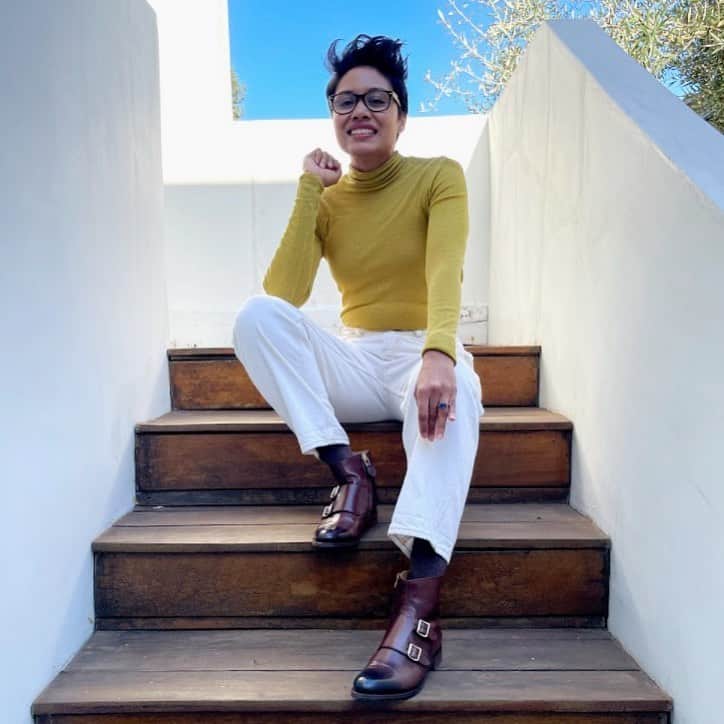 ザ オフィス オブ アンジェラ スコットのインスタグラム：「Meet Upeka Bee a senior engineering manager at Gusto. “At 22 I immigrated from my birth country of Sri Lanka to the US by myself, to attend Carnegie Mellon University. I hoped to find much more opportunity, and I did. As an immigrant and a woman in software engineering, there are many stereotypes to overcome. What is important to me as a woman who means business? Work hard, learn, and grow. Love your craft. Never take no for an answer.” #forwomenwhomeanbusiness」
