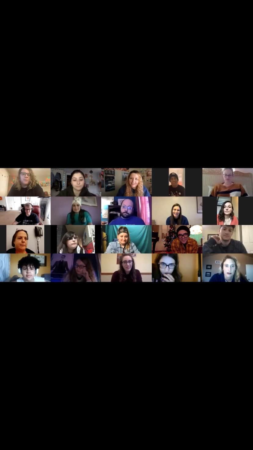 A Great Big Worldのインスタグラム：「Thanks to everyone who came to our virtual gift exchange. We had a blast hanging out with you all ♥️🙏」