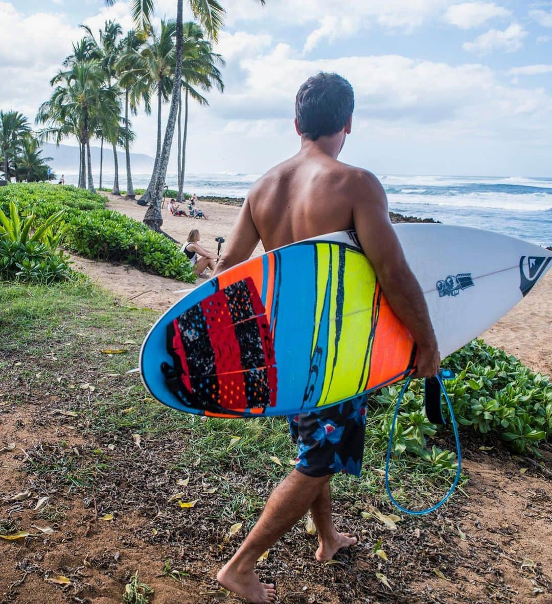 ジェレミー・フローレスさんのインスタグラム写真 - (ジェレミー・フローレスInstagram)「Testing the Rail at Haleiwa. . 📷: @badboyryry_」12月30日 3時33分 - floresjeremy