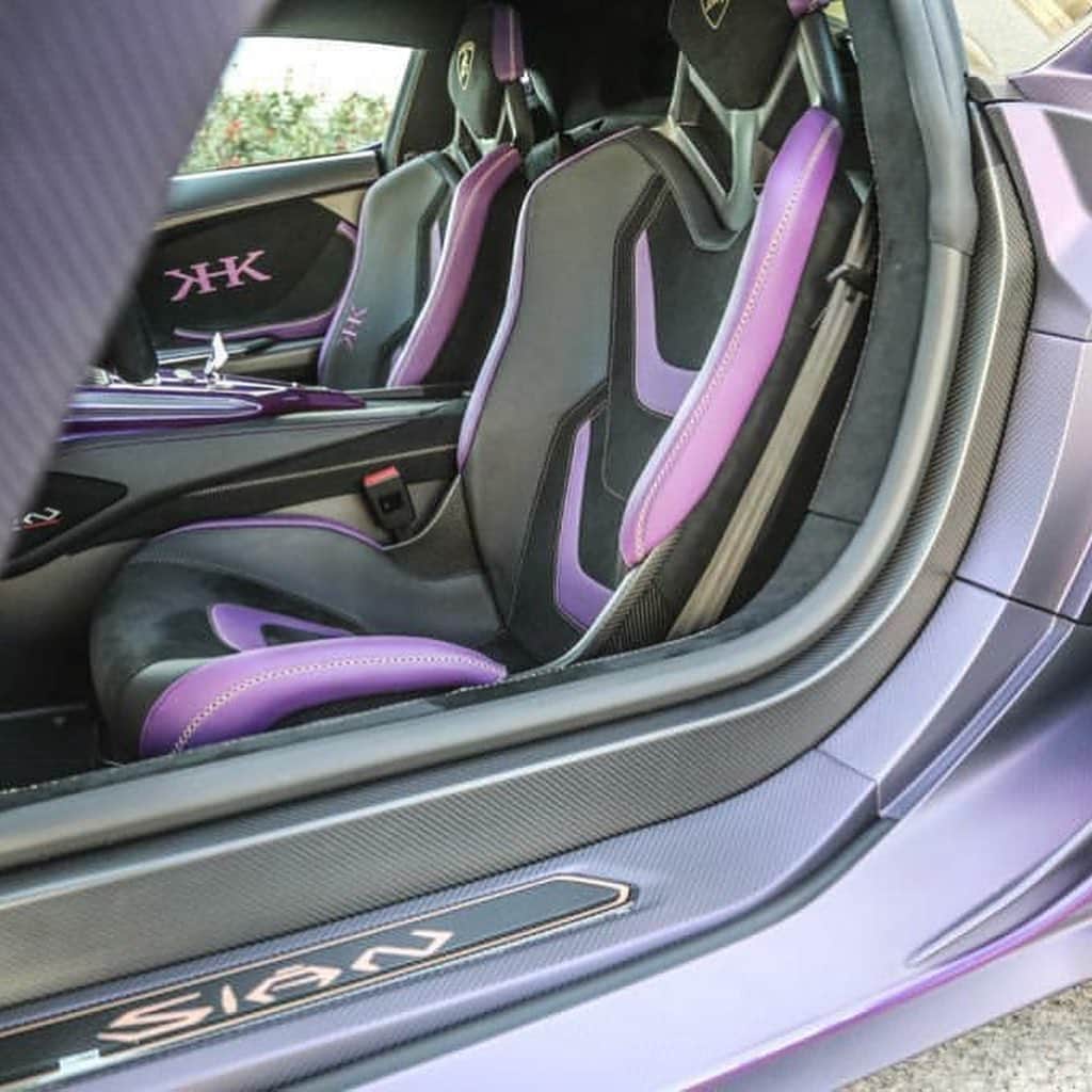 CarsWithoutLimitsさんのインスタグラム写真 - (CarsWithoutLimitsInstagram)「Purple Lamborghini Sian 👾 Owner @khk  Photo @sbaaj74   #carswithoutlimits #lamborghini」12月30日 3時57分 - carswithoutlimits