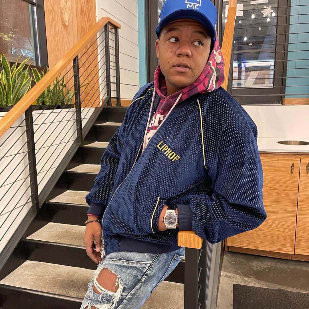 のインスタグラム：「You can never cross the ocean until you have the courage to lose sight of the shore. @liphop_official  drip go crazy!! Tag the first thing you see 👇🏽👇🏽👇🏽」