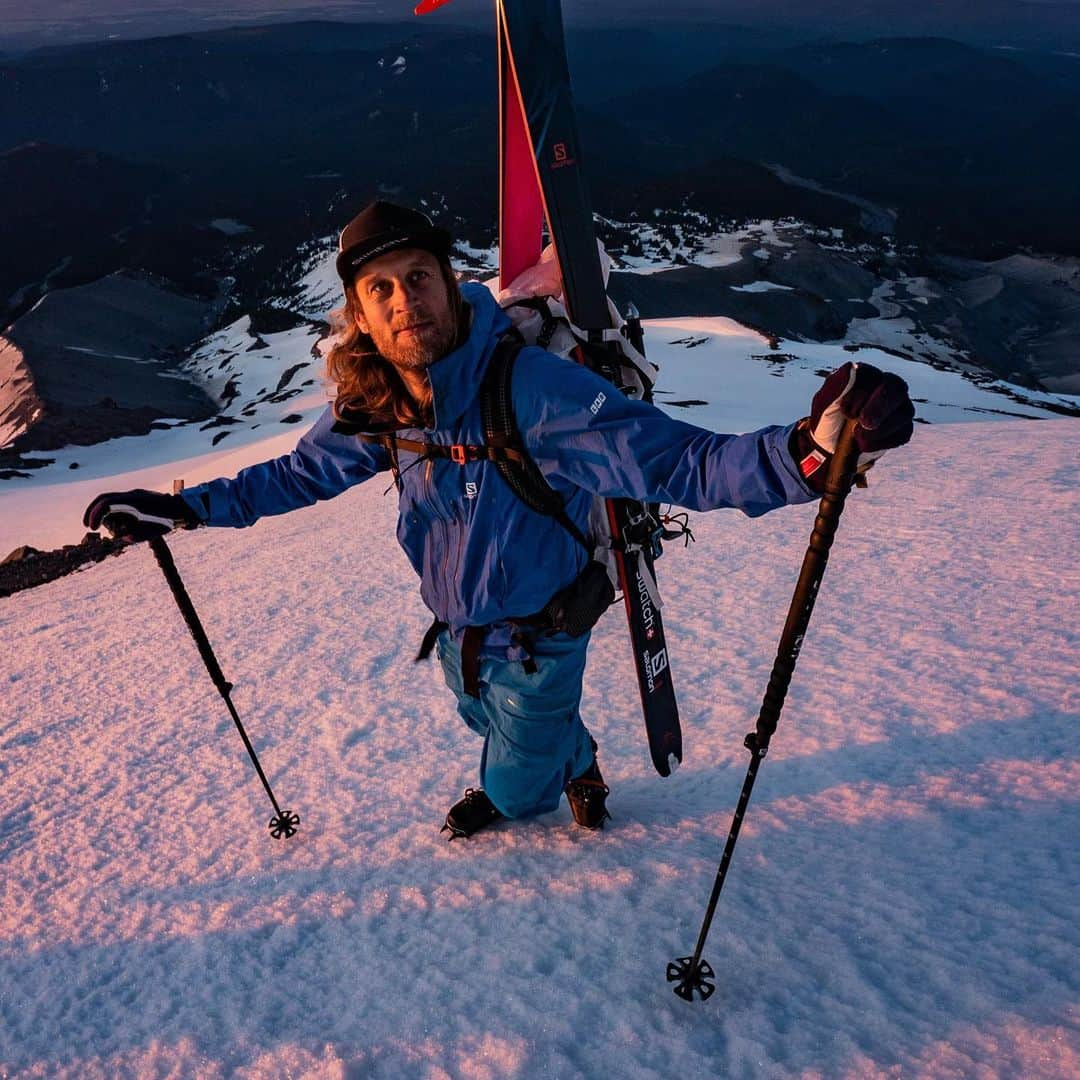 Swatchさんのインスタグラム写真 - (SwatchInstagram)「Check out the exclusive take over from @codytownsend on our stories. Did he reply to your question?! Stay tuned for more adventures of the Swatch Proteam athletes! ⛷🏔🚵‍♀️」12月30日 6時46分 - swatch