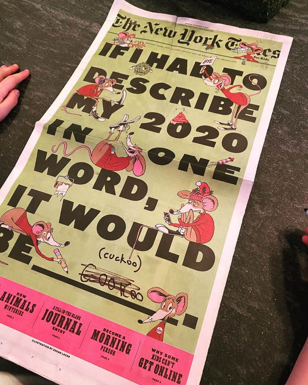 ジェシー・ベイリンのインスタグラム：「#cuckoo she says & u ?」