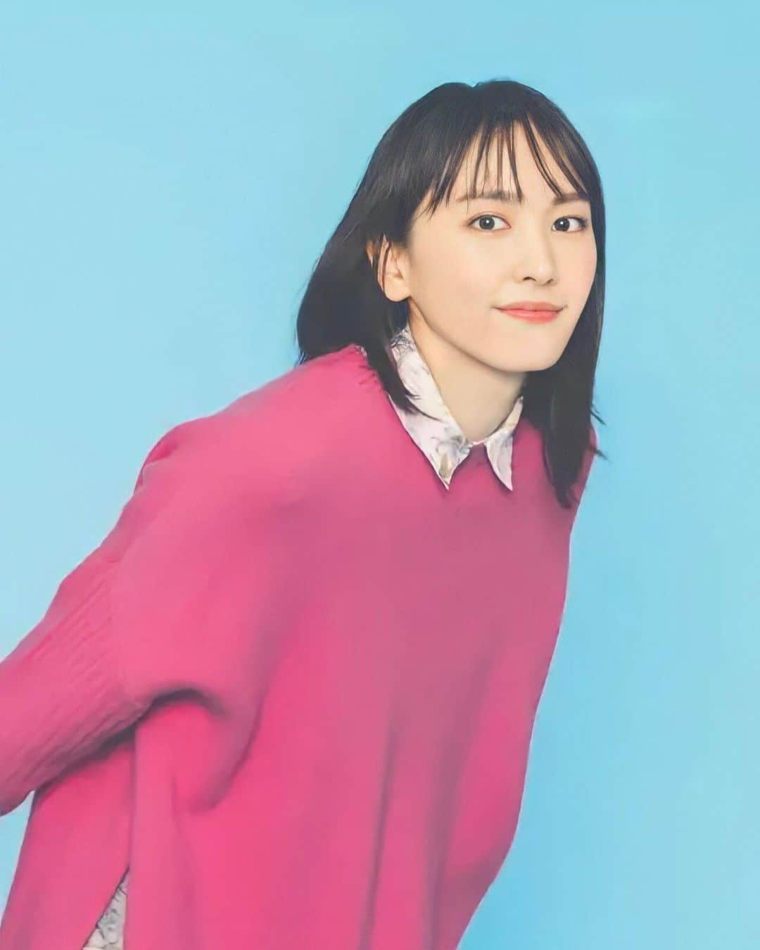 新垣結衣　ファンアカウントのインスタグラム：「#新垣結衣 #ガッキー #ガッキーかわいい #gakki #aragakiyui #yuiaragaki #逃げ恥」