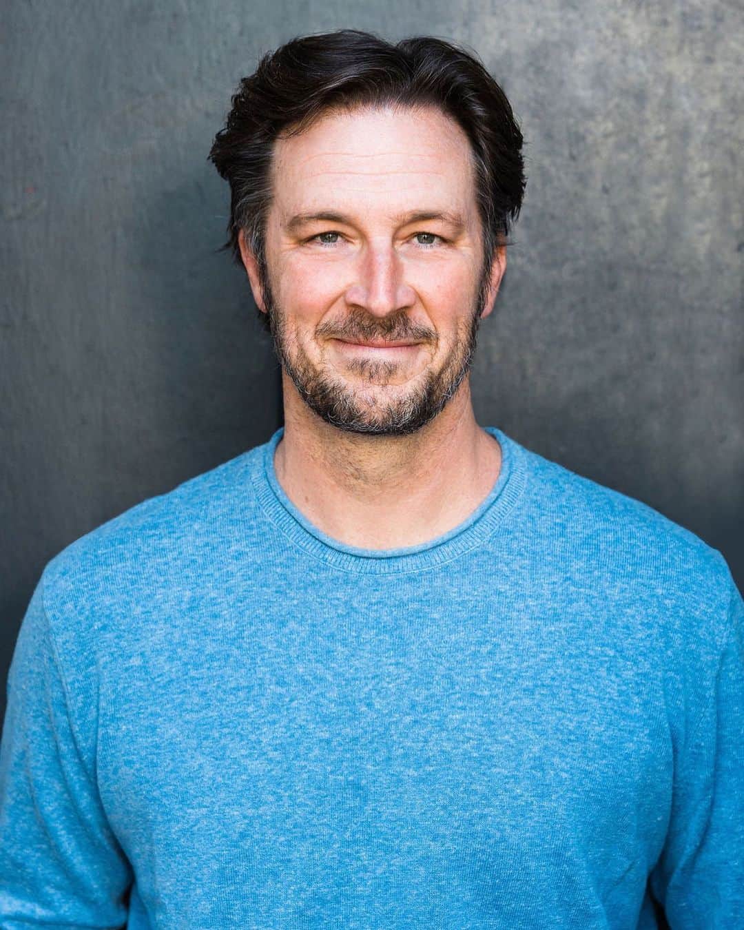 ティファニー・ティーセンのインスタグラム：「Happy birthday baby! You make 49 look damn good. Here’s to making your last year in your forties an amazing one. I love you... to the moon and back.」