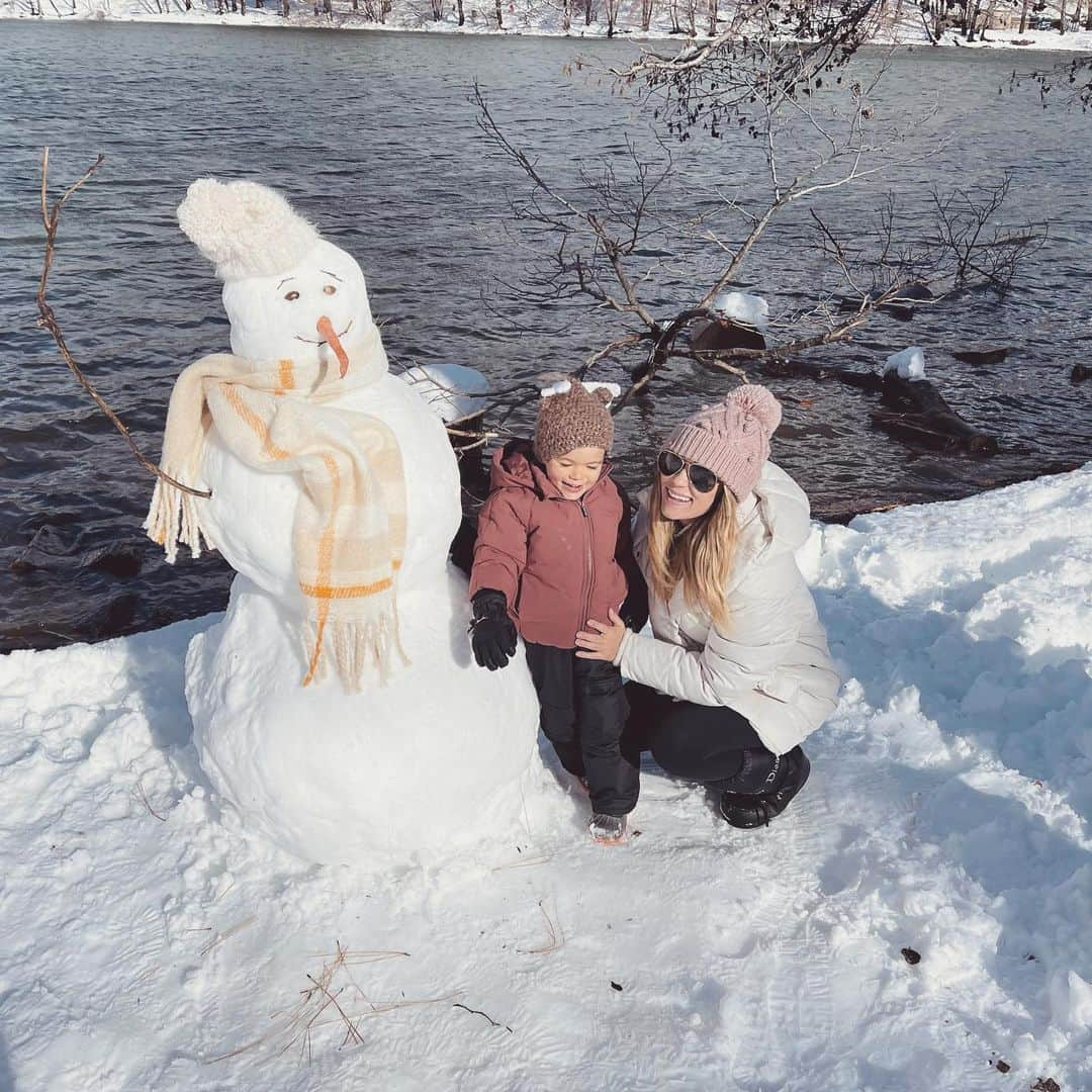 ローレン・コンラッドさんのインスタグラム写真 - (ローレン・コンラッドInstagram)「Decided to drive up to the snow today and make some new friends⛄️」12月30日 9時57分 - laurenconrad