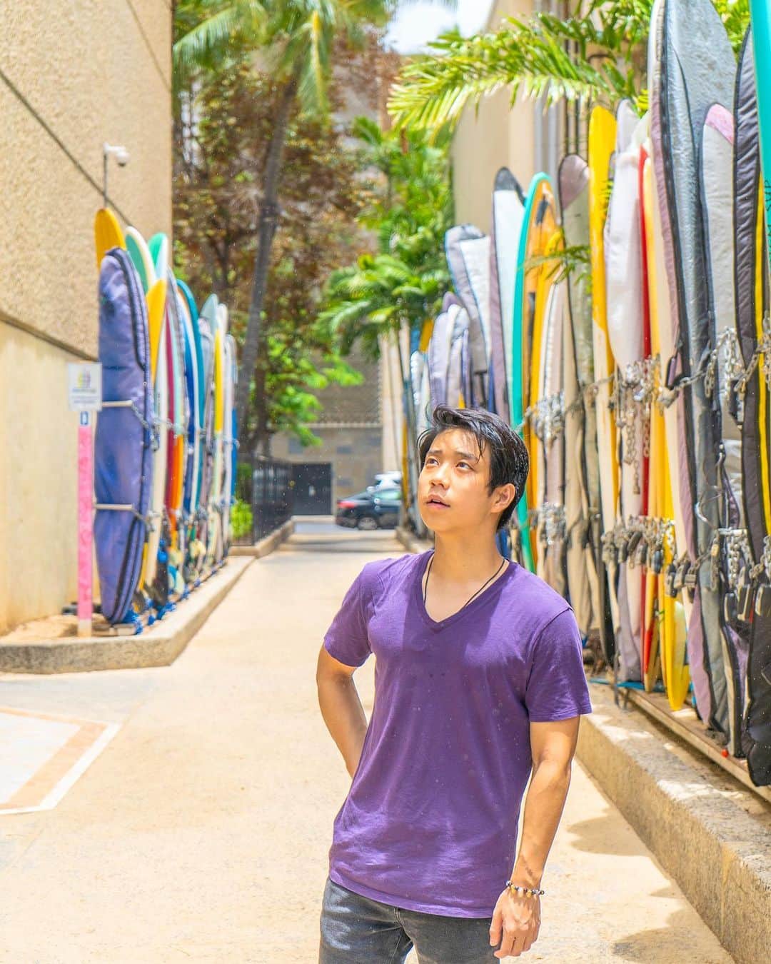 Eden Kaiのインスタグラム：「The year is almost over. ⠀ I feel that I’ve learned so much throughout 2020. What’s something that you’ve learned this year?:-)⠀ 気付けばもう年末ですね😧⠀ 2020、沢山学べた年でした。⠀ 皆さんは今年中学べた事は何かありますか？✨⠀ ⠀ 📸:@hawaiisecrettours」