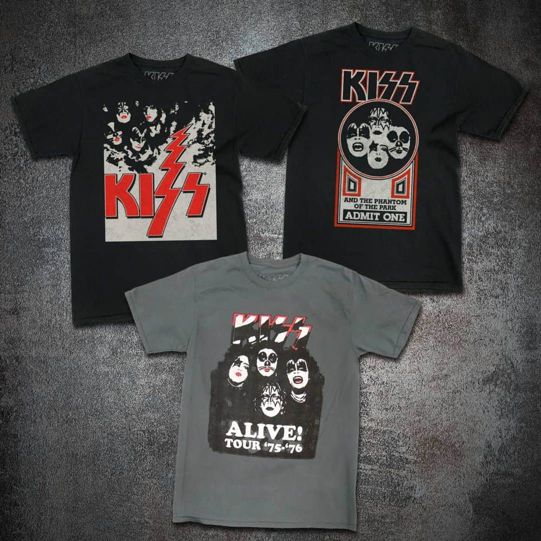 KISSさんのインスタグラム写真 - (KISSInstagram)「Stay Klassic in the #KISS vintage-washed tees, available now! https://bit.ly/3qrh8Q3」1月14日 4時50分 - kissonline
