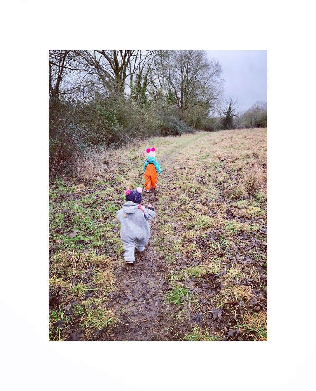ダイアナ湯川さんのインスタグラム写真 - (ダイアナ湯川Instagram)「This is love ❤️ . . . . #sisters #daughters #childhood #family #love #blessed #gratitude #mygirls #myworld #happiness」1月14日 4時53分 - diana.yukawa