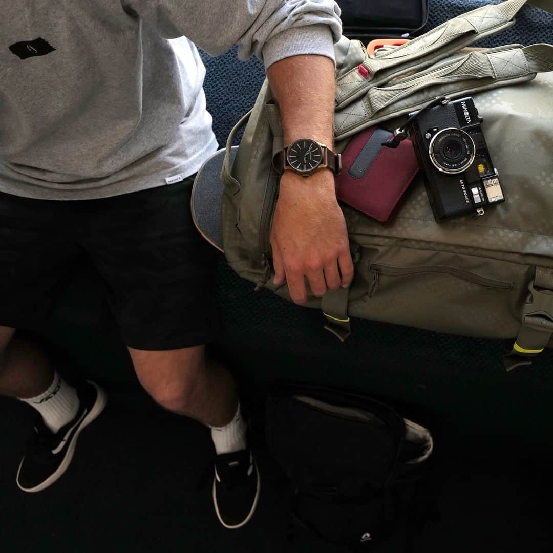 ニクソンのインスタグラム：「When we're all traveling again, what destination is at the top of your list? #Nixon #Sentry」