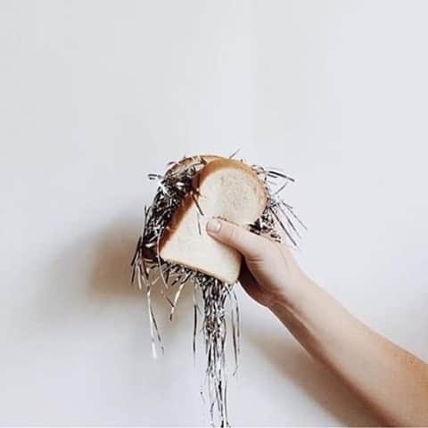 カレントエリオットのインスタグラム：「fancy a sandwich?  #inspo #photography #sparkle」