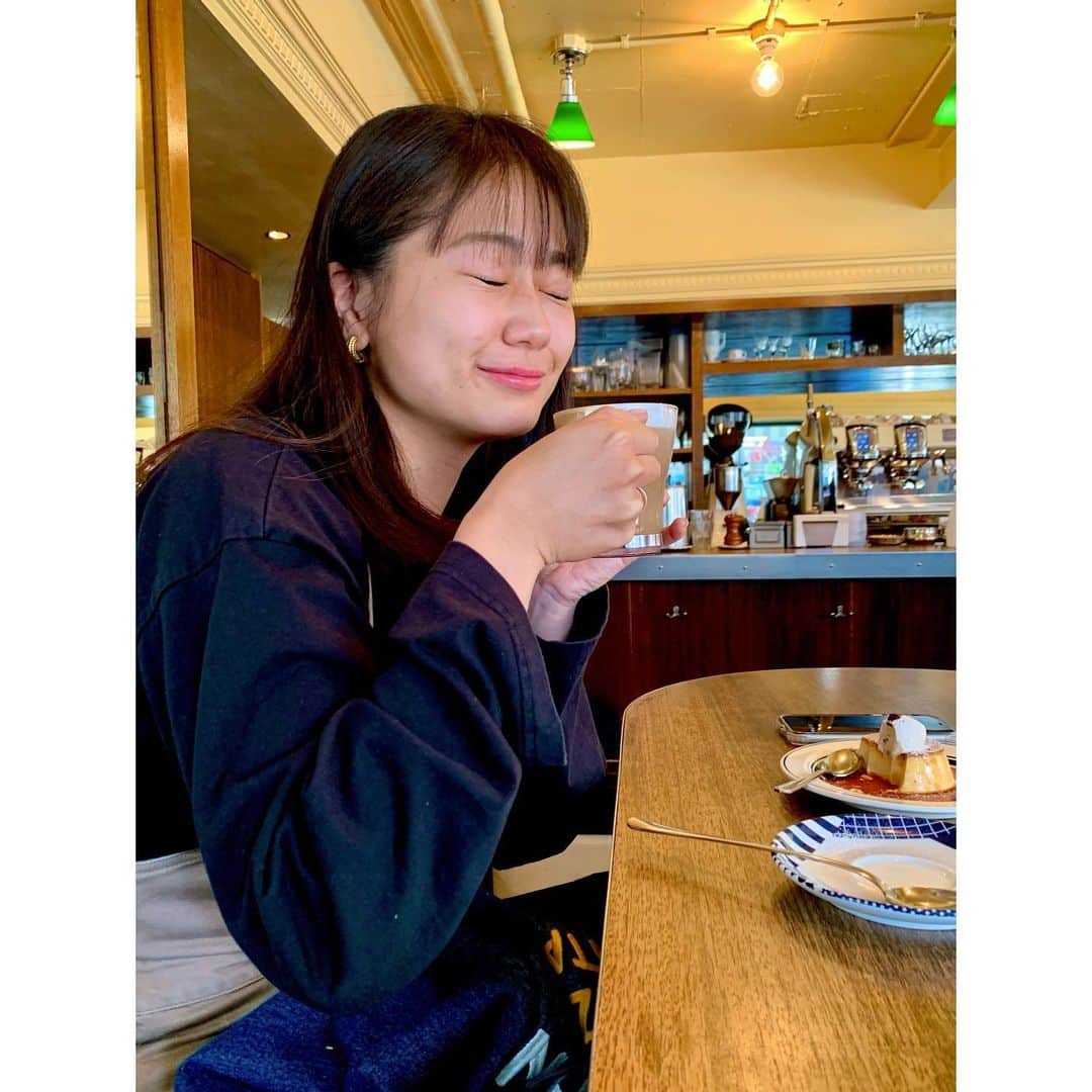 VANRIさんのインスタグラム写真 - (VANRIInstagram)「* My place + My lovely girl = Perfect time #本日のオーダーは #mochaccino #モカッチーノ #premiumpudding #プレミアムプリン #朝トレーニングした意味 #しっかり動いて #しっかり食べる #プラマイゼロ ← #coffeehousenishiya #mycoffeemystyle_chn」1月13日 21時08分 - vanri0121