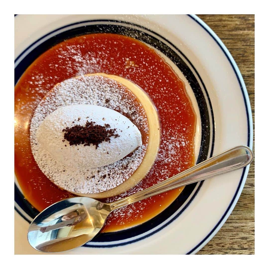 VANRIさんのインスタグラム写真 - (VANRIInstagram)「* My place + My lovely girl = Perfect time #本日のオーダーは #mochaccino #モカッチーノ #premiumpudding #プレミアムプリン #朝トレーニングした意味 #しっかり動いて #しっかり食べる #プラマイゼロ ← #coffeehousenishiya #mycoffeemystyle_chn」1月13日 21時08分 - vanri0121
