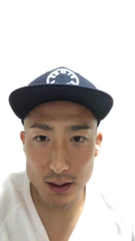 都倉賢のインスタグラム：「突然のインスタライブにも関わらず沢山の方の視聴有難うございました！ まだまだオフシーズンなので皆さんとの接点を沢山増やして行けたらと思っております。 そして初めてのバッジ機能を使ってみましたが、沢山の方がその機能を使い楽しんでくれたこと嬉しく思います。こう言った方法は賛否両論あると思いますが、発信の仕方、楽しみ方は人それぞれだと思いますし、実際に皆さんに楽しんでもらえたのであれば嬉しく思います！ また近々インスタライブでお会いしましょう！！！」