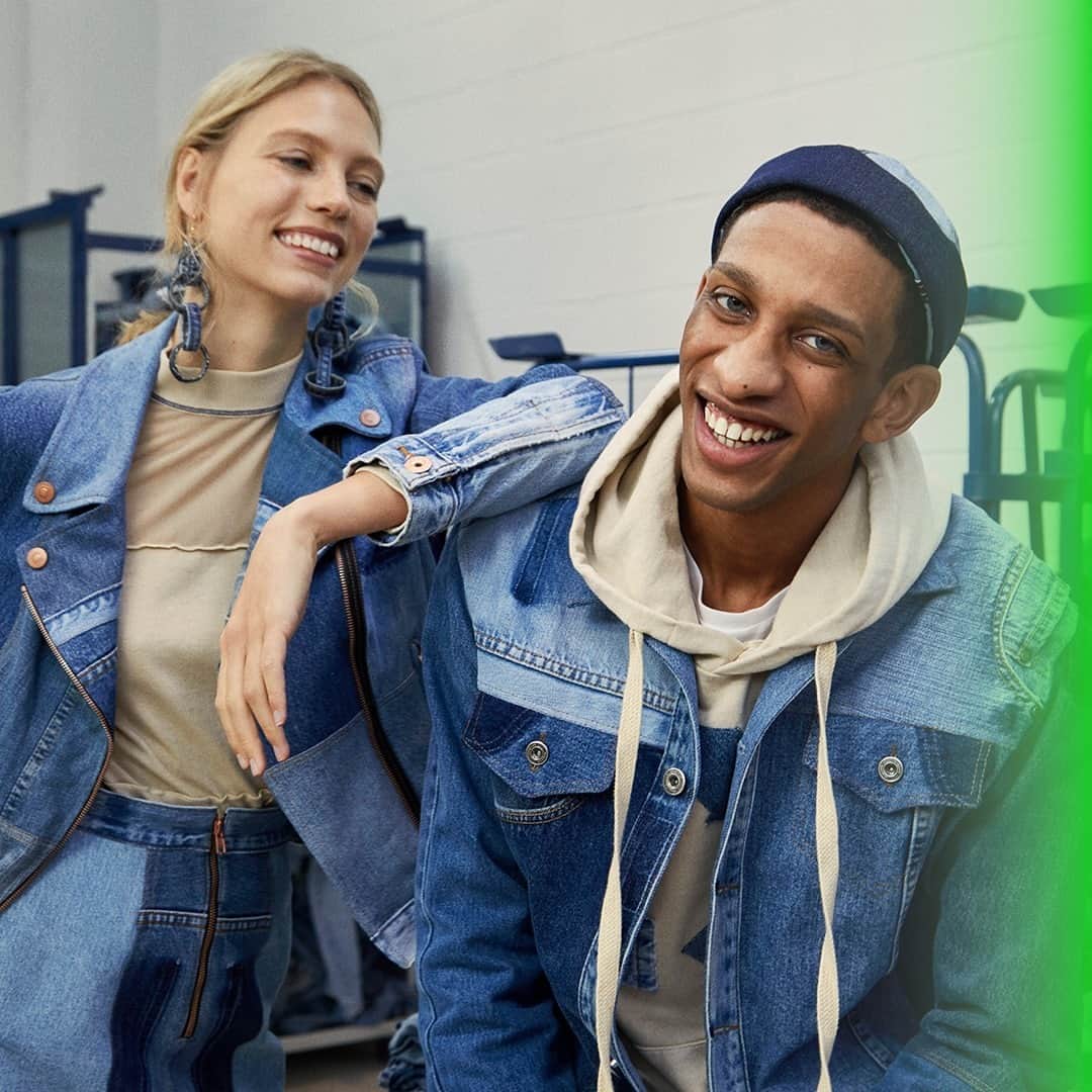 デシグアルのインスタグラム：「Have you ever heard the word #Upcycling? It means to transform a garment into another using a creative technique and adding value without generating more waste. #LoveTheWorld」
