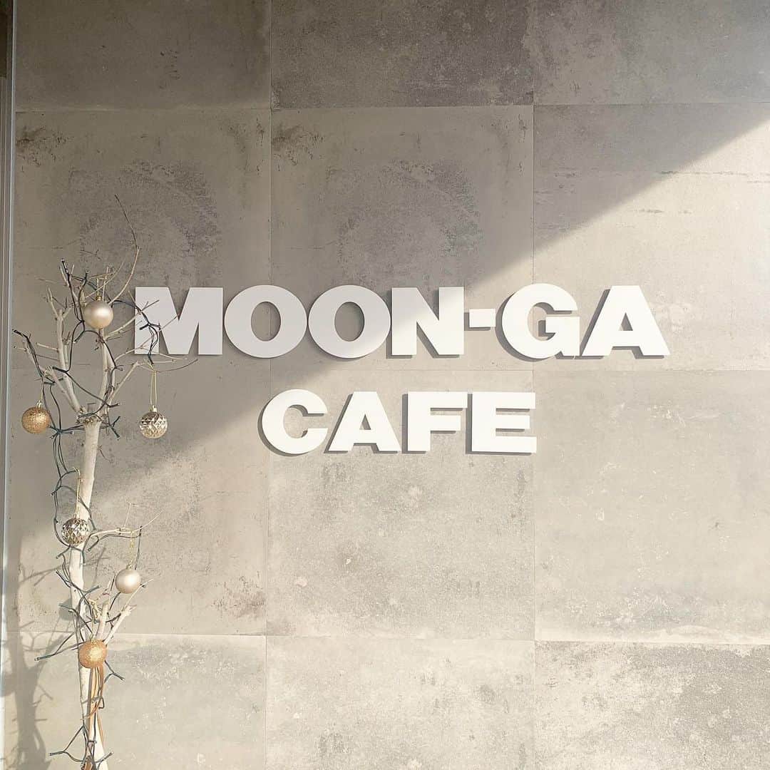 木﨑千聖のインスタグラム：「.﻿ ﻿ 岐阜県にある韓国料理店 MOON-GA CAFE 🇰🇷 ﻿ キンパもクリスピーチキンも美味しすぎて… お腹も満たされて満足感 大 でした 🤍  ﻿ #岐阜カフェ #カフェ #ランチ #韓国料理  #moongacafe #cafe #lunch #food #instagood」