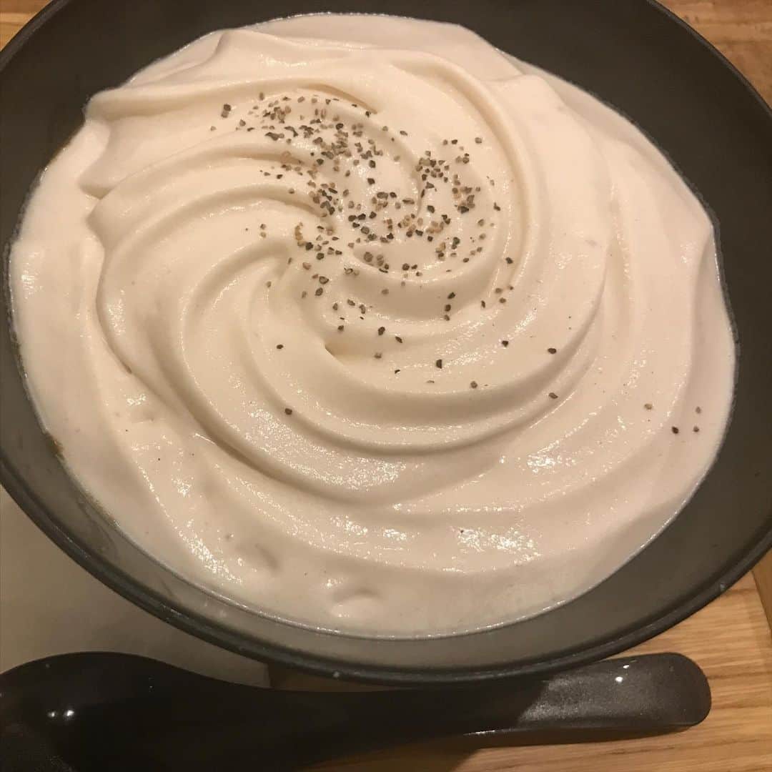 石川修司のインスタグラム：「ここのカレーうどんはうまい。 #初代」