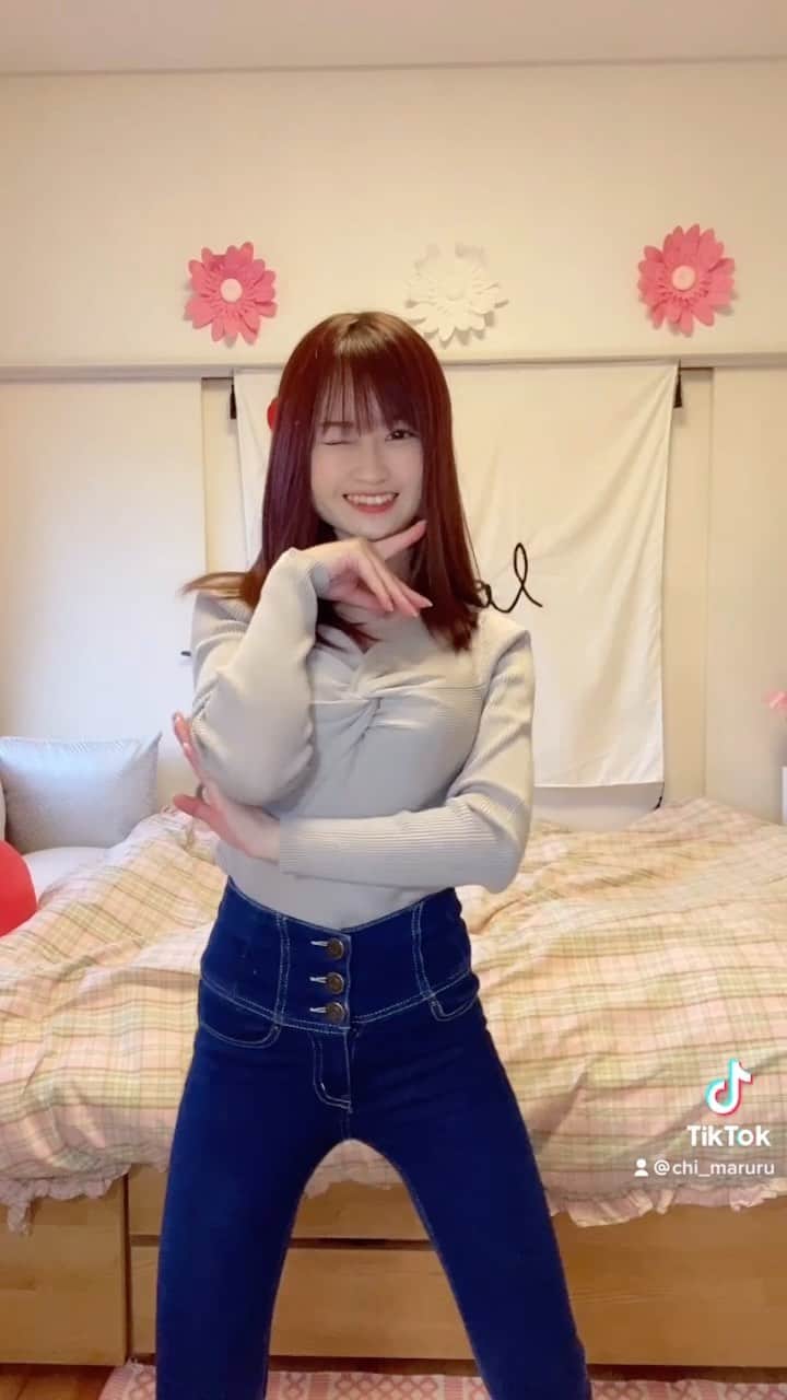 佐野心音のインスタグラム：「🎶🎶🎶 * * #tiktok #tiktokjapan #dance #ダンス」