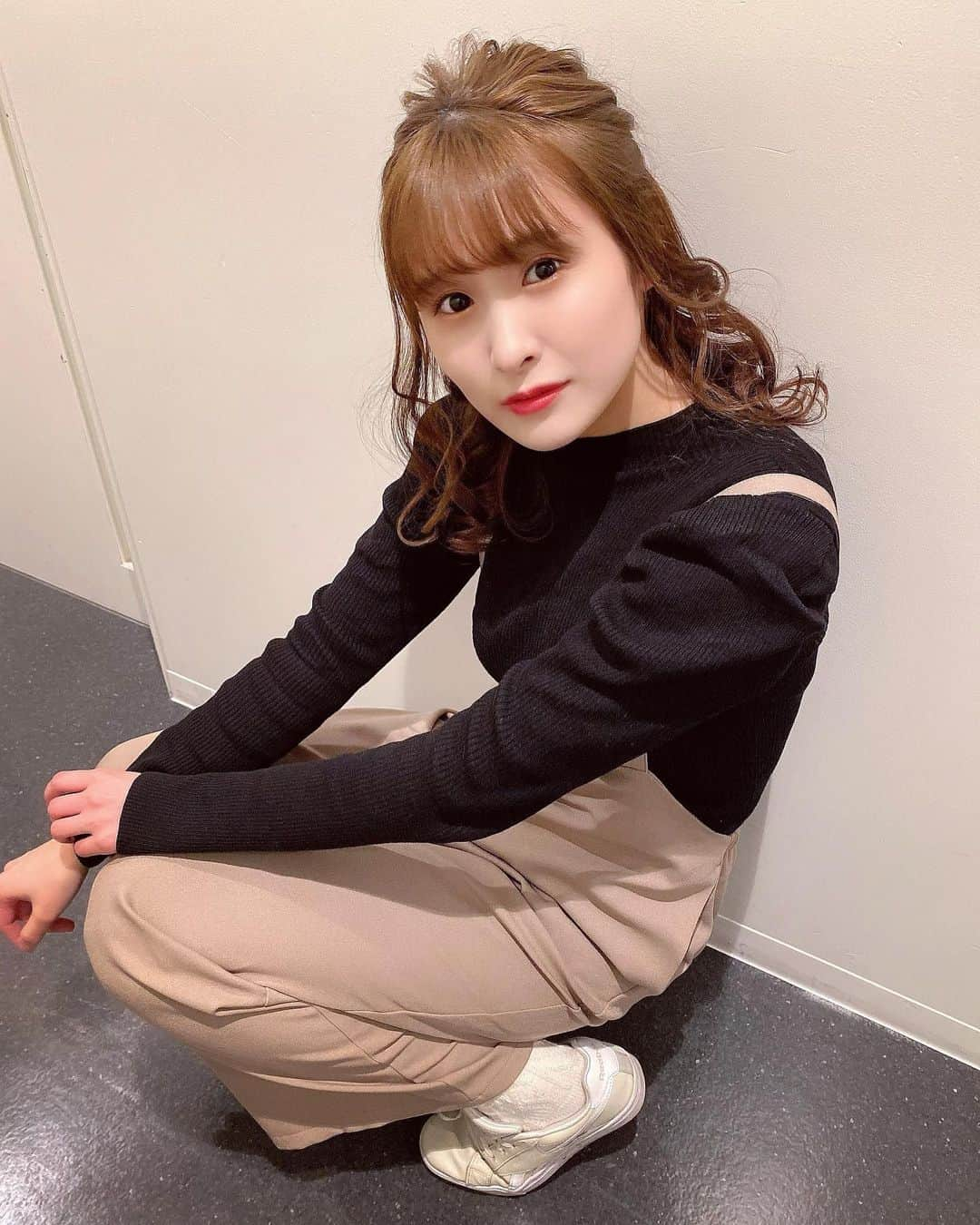 川崎優菜さんのインスタグラム写真 - (川崎優菜Instagram)「. . . こんばんは〜☀️  私服ちゃんです。  着物着た後だから髪はそのまま😂  #川崎優菜 #岩手　#服　#私服 #fashion  #instalike  #instafashion  #japan  #tokyo #hairstyle  #hairarrange  #instagram #followｍe」1月13日 22時17分 - yuna.kawasaki.29