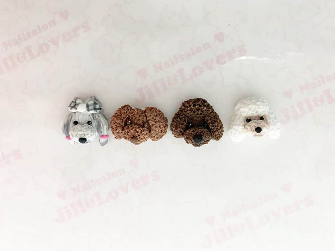 mamijinguのインスタグラム：「かわい子ちゃん達も作れる様になった🐩  #jillandlovers #nail #nailart #paragel #gelneil#gel #ネイル #ネイルアート #me #look #love #かわいい」