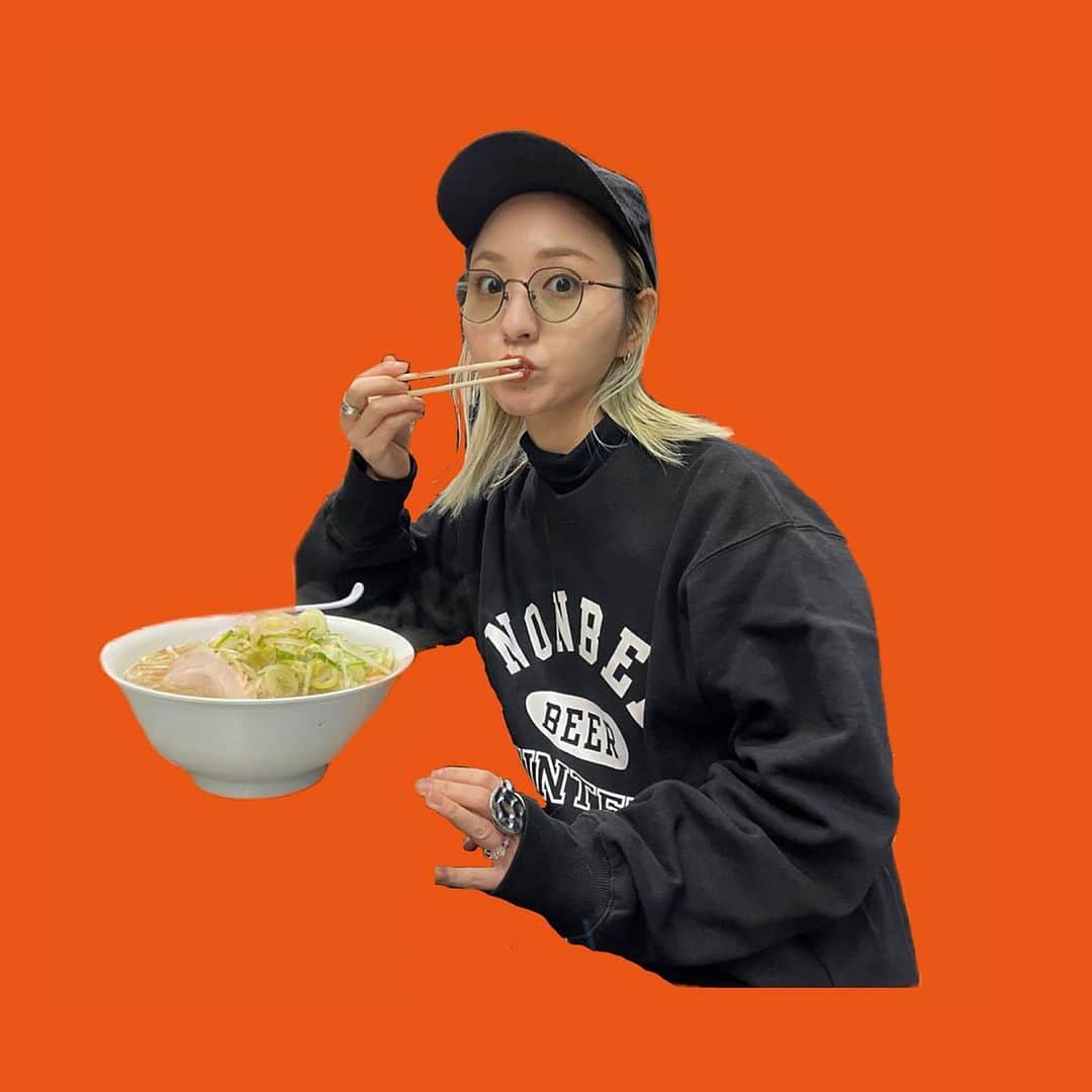 前山奈津巴のグルメインスタ