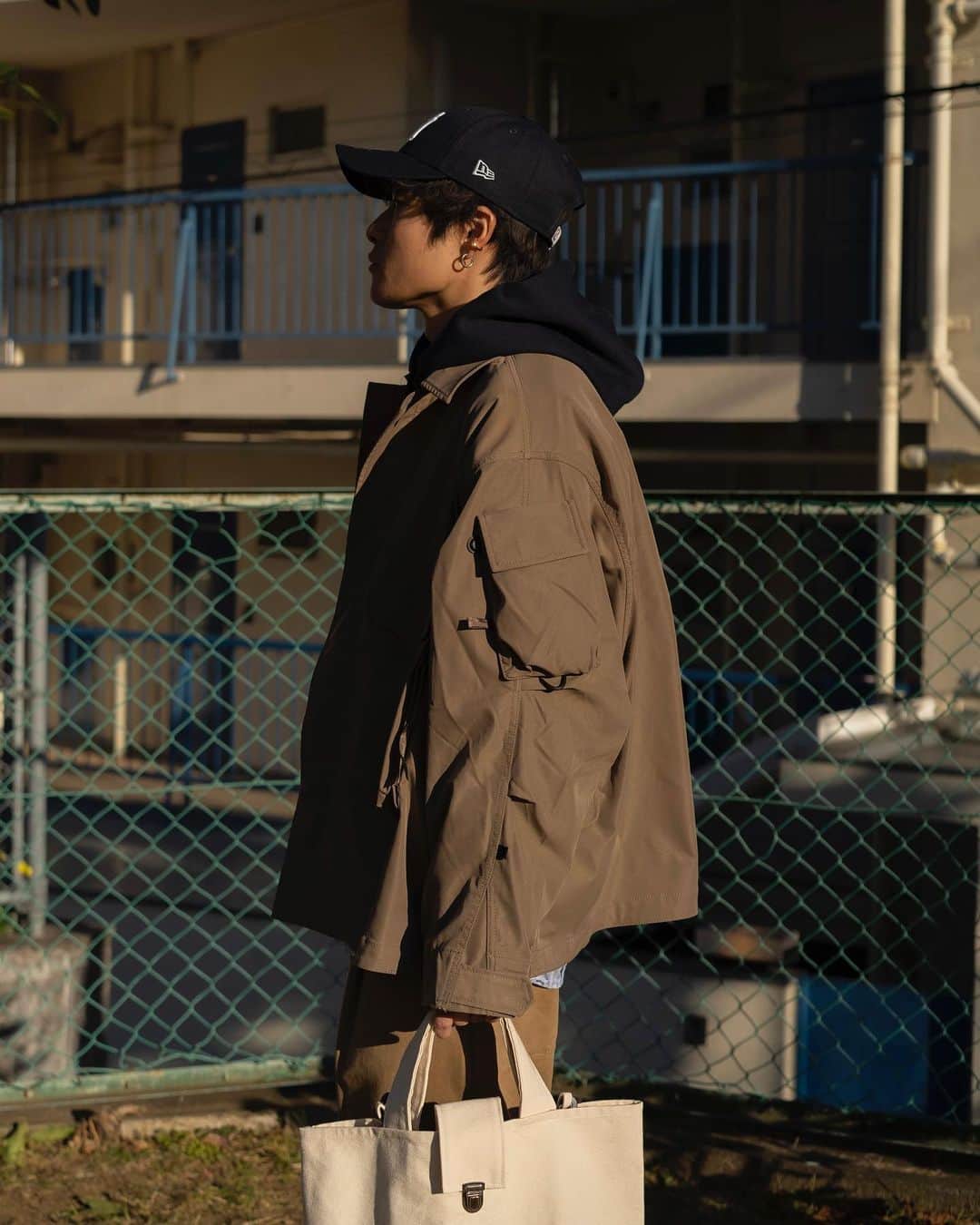 Ryoさんのインスタグラム写真 - (RyoInstagram)「ㅤㅤㅤㅤㅤㅤㅤㅤㅤㅤㅤㅤㅤ 今日は、カジュアルコーデ🚶‍♂️ ㅤㅤㅤㅤㅤㅤㅤㅤㅤㅤㅤㅤㅤ Casual outfit of the day🚶‍♂️ㅤㅤㅤㅤㅤㅤㅤㅤㅤㅤㅤㅤㅤ ㅤㅤㅤㅤㅤㅤㅤㅤㅤㅤㅤㅤㅤ jacket:#daiwapier39 hoodie:#ennoy × #スタイリスト私物  shirt:#ryotakashima pants:#studionicholson shoes:#newbalance2002r bag:#camielfortgens ㅤㅤㅤㅤㅤㅤㅤㅤㅤㅤㅤㅤㅤ #plus81_snap」1月13日 22時39分 - ryo__takashima
