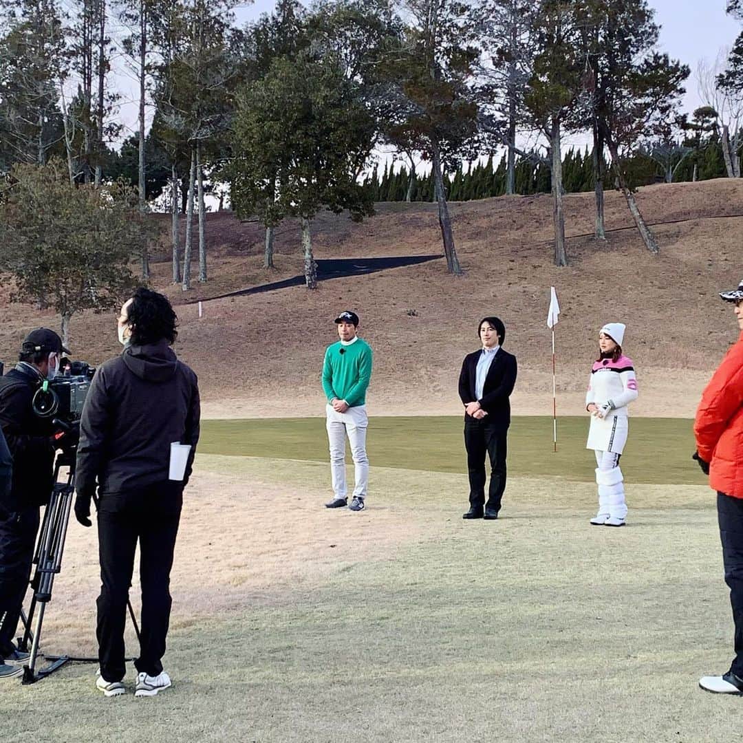 坂之下侑子のインスタグラム：「「番宣」 ザ・マネージメントゴルフ🏌️‍♀️⛳️  スカイAにて3月下旬〜  一年間放送されます🥰❣️  是非ご覧ください🤗💗 #ザ・マネージメントゴルフ #収録 #ゴルフ番組 #ゴルフ #golf #スカイA #みてくださいねー #女子プロゴルファー #プロゴルファー #⛳️ #❤️❤️❤️」
